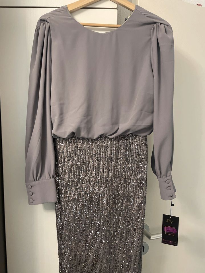 Abendkleid Pailletten Silber Neu mit Etikett in Dortmund