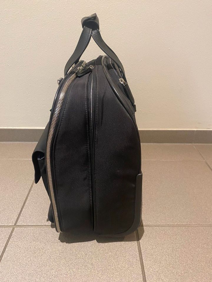 Tumi Trolley / Tasche / Arbeitstasche mit viel Stauraum in Oelde