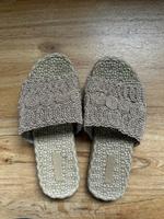 Sandalen slides slipper Sommer Urlaub Fashion n Frankfurt am Main - Nordend Vorschau