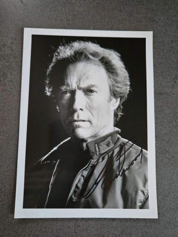 Original Clint Eastwood - Autogrammkarte in Fichtenau