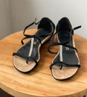 UNISA Aine Sandale schwarz Gr.38 Wildleder LederStrass Flip flop Baden-Württemberg - Mannheim Vorschau