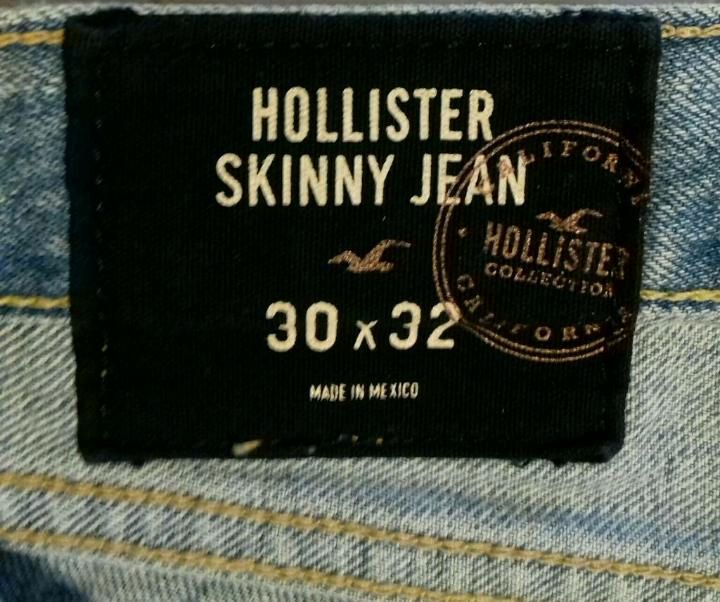 Hollister Jeans Skinny Damen W30 L32 hellblau - neuwertig in Troisdorf