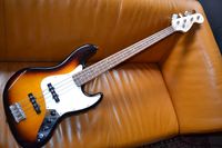 Squier Jazz-Bass, 2-tone Sunburst High-Gloss, Fender Saiten- TOP Burglesum - Lesum Vorschau