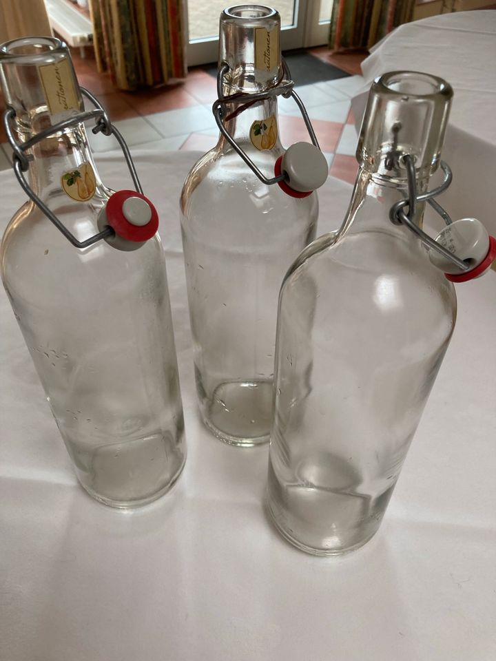 Liter Glasflaschen mit Verschluss in Visbek