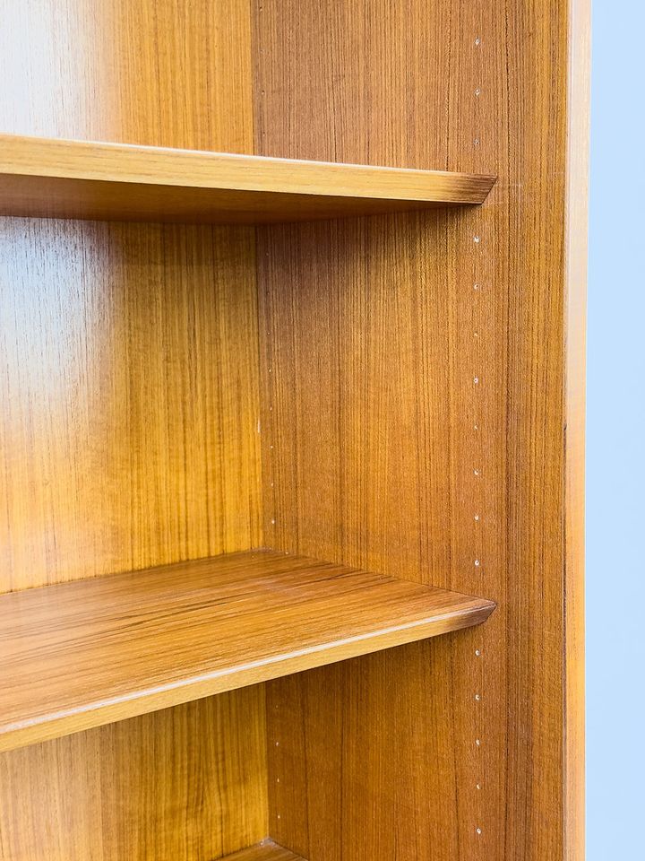 Vintage Teak Highboard Vitrine Kommode Sideboard 60er Design in Köln