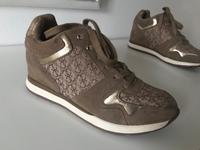 ☀️ GUESS ☀️ feminine Logo Sneakers in Beige - schöner Materialmix Nordrhein-Westfalen - Mechernich Vorschau