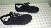 Vans Sneakers Turnschuhe Schuhe Chucks schwarz 38,5 Hessen - Büttelborn Vorschau