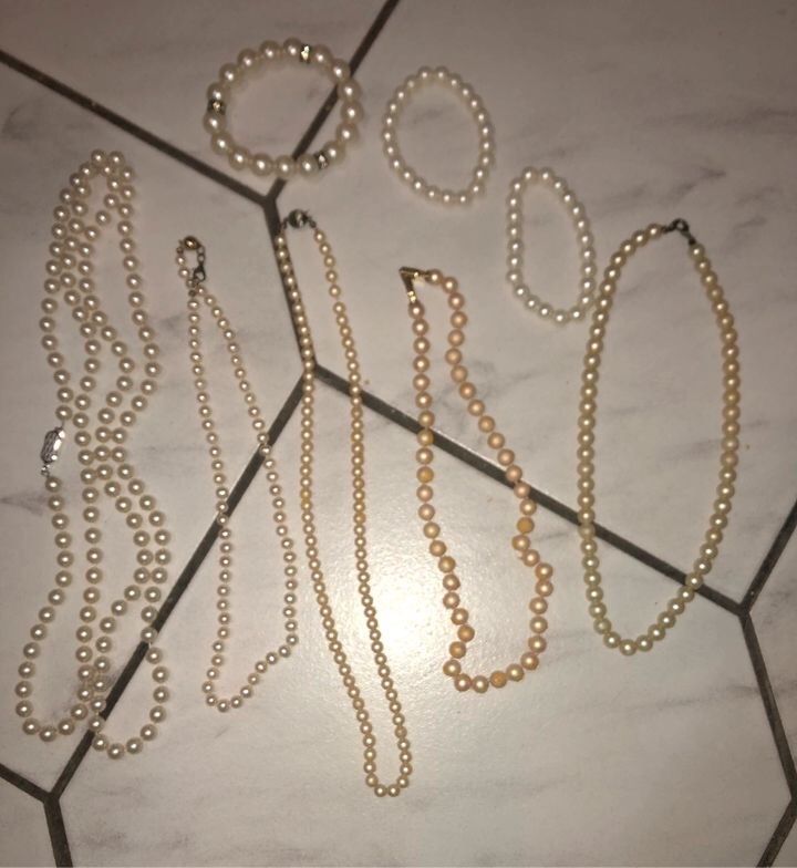 Konvolut Perlenketten / Armbänder in Neuwied