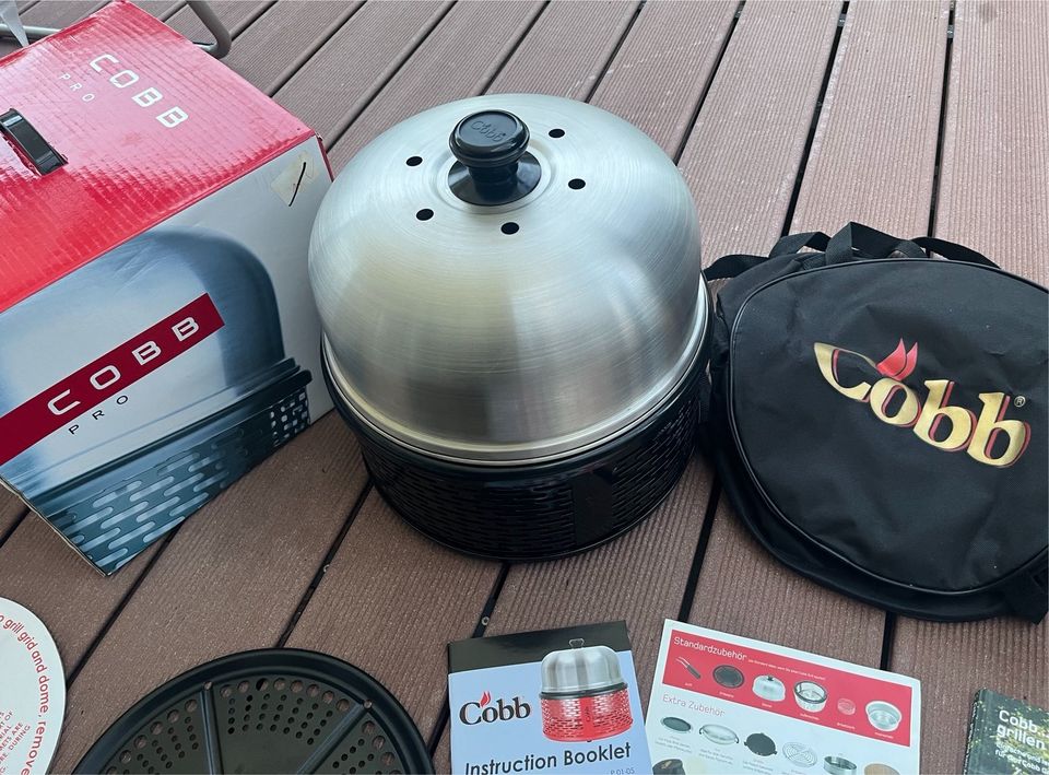 Cobb Pro black Grill mit Tasche in Duisburg