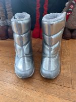 Neuwertige Adidas Schneestiefel Boots Winterstiefel 39 1/3 Köln - Rath-Heumar Vorschau