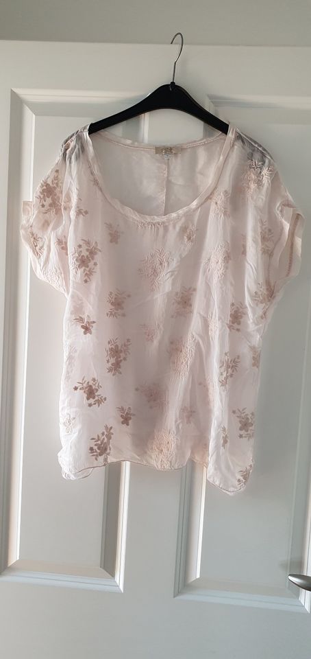 Made In Italy Seiden Top Bluse rose S 36 Blümchen in Sibbesse 