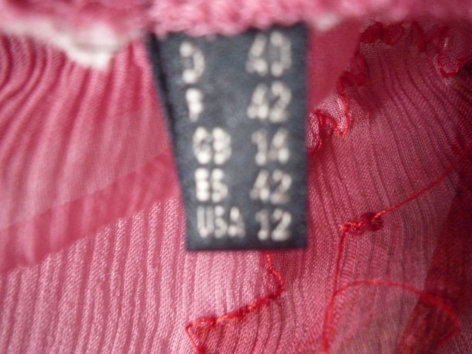Bluse pink/weinrot mit Perlenstickerei von Daniel Hechter in Bayern -  Tittmoning | eBay Kleinanzeigen ist jetzt Kleinanzeigen