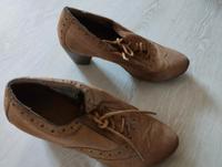 Damenschuhe hell Braun Stuttgart - Feuerbach Vorschau
