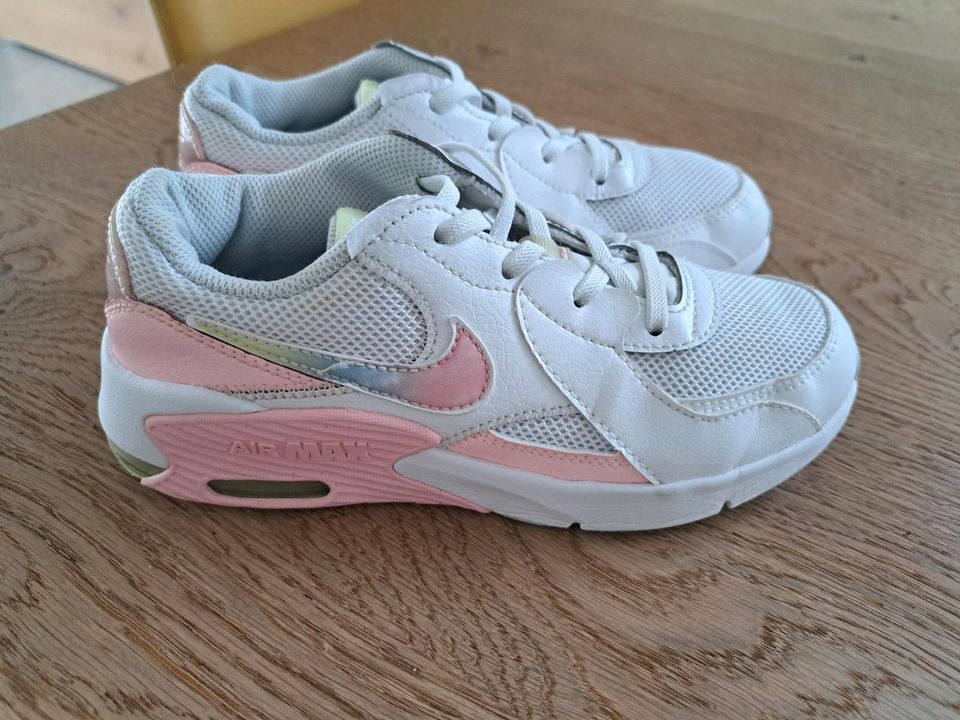 Nike Mädchen Sneaker gr.34KKeine Garantie und Rücknahme in Waghäusel