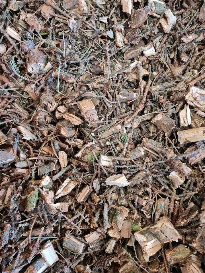 Hackschnitzel Anzündschnitzel Ofen Mulsch Gartendeko in Schönberg