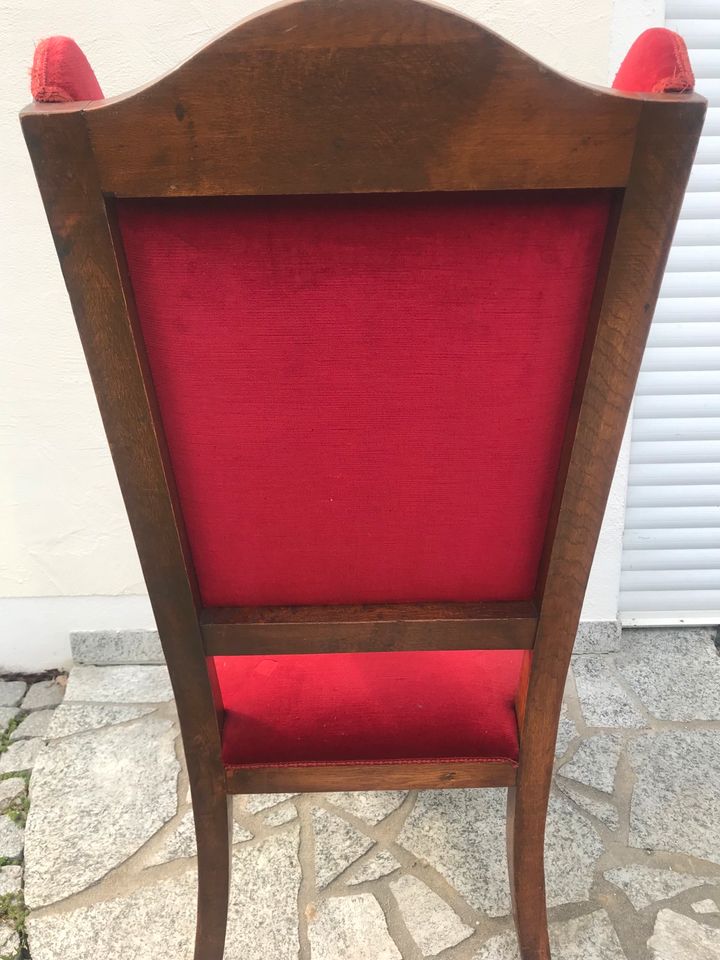 Ohrenbackensessel Stuhl Holz rot bezogen in Landau a d Isar