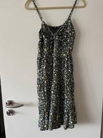 Sommerkleid 40 Blumen Blümchen Niedersachsen - Nienburg (Weser) Vorschau