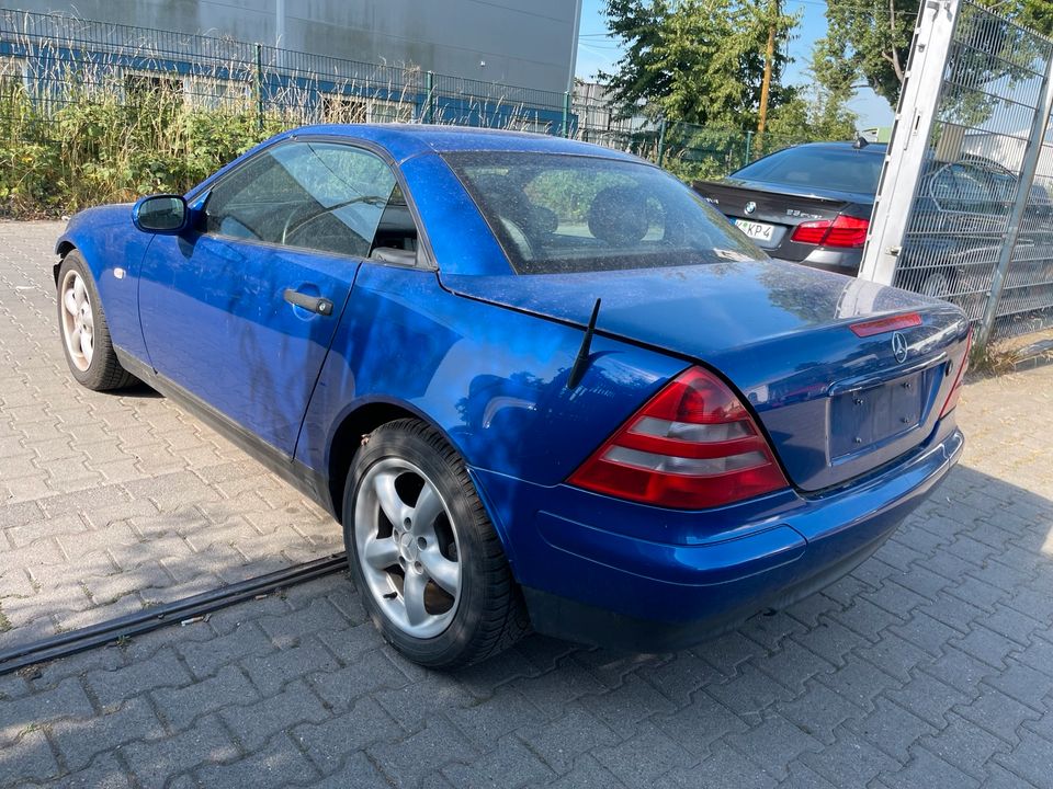 Mercedes SLK R170 Ersatzteile Vor-Facelift Schlachtfest Farbe 352 in Köln Vogelsang