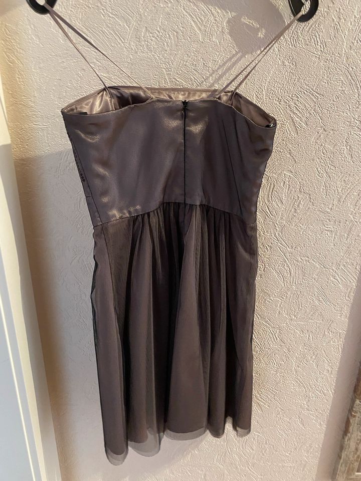 Vera Mont kurzes Kleid Größe 34 Anthrazitfarben mit Pailetten in Quickborn
