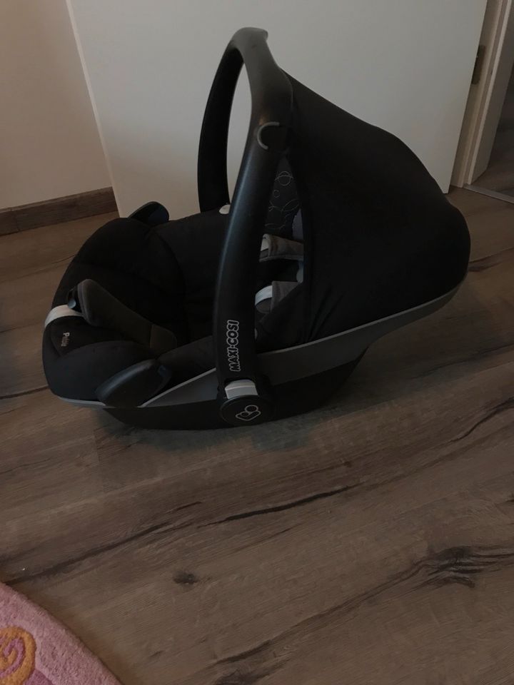 Maxi Cosi Pebble in Neu Wulmstorf