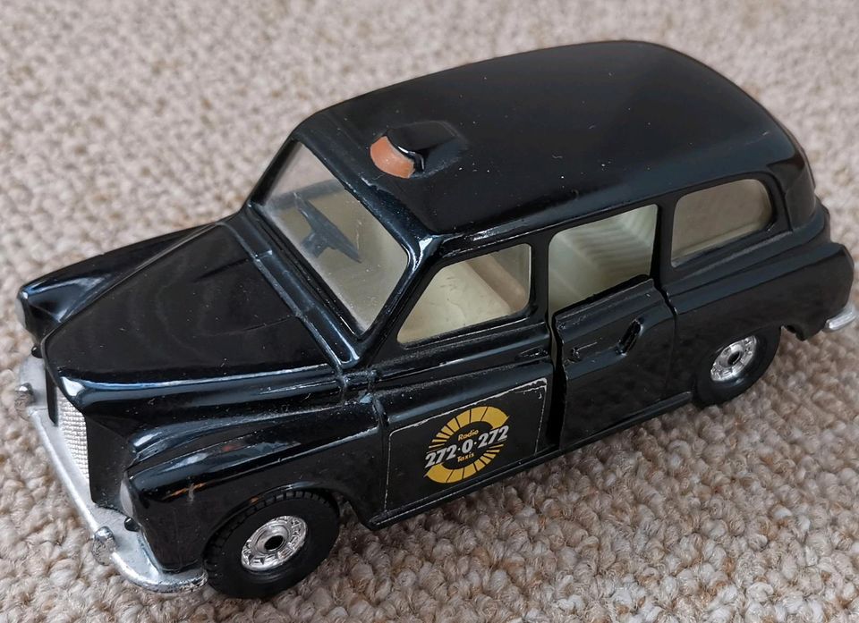 Modellauto Corgi Austin London Taxi in Köfering