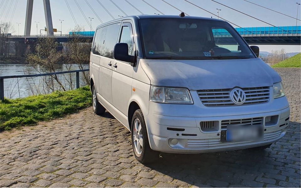 VW t5 2,5 tdi Automatik Langversion Camper ,Tüv Neu in Mülheim-Kärlich