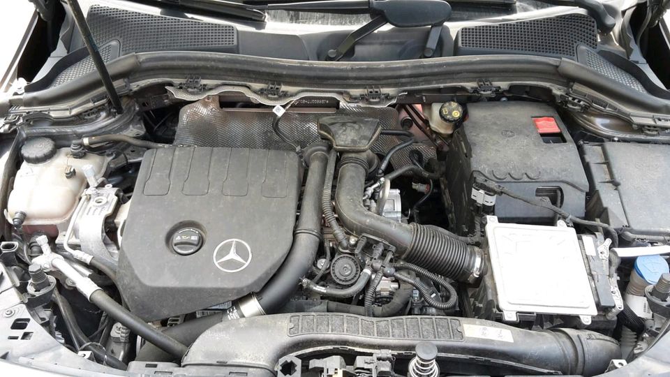 MERCEDES BENZ, B in Halbendorf