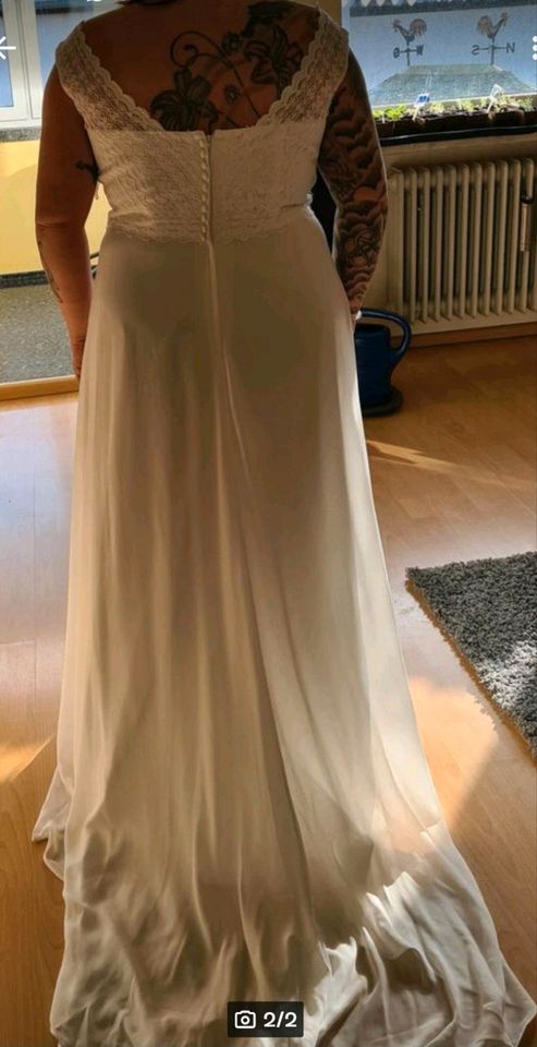 Curvy Boho Brautkleid in Riegelsberg