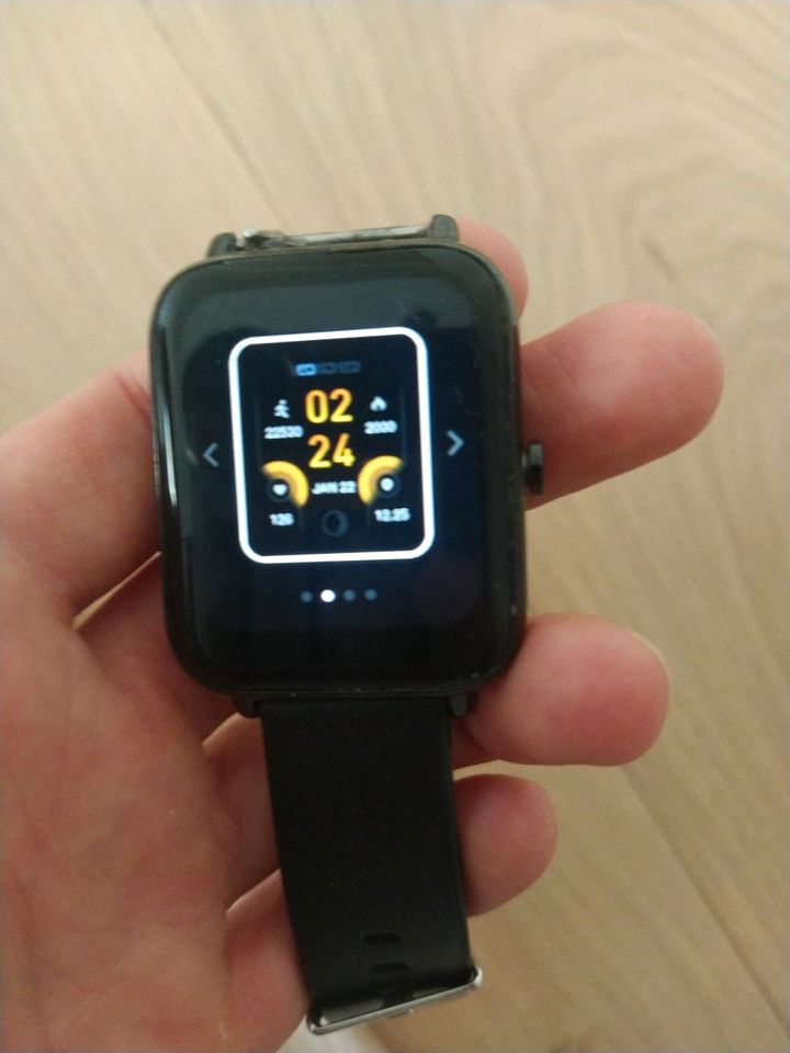 Fitness Elektro Armbanduhr SmartWatch in Bielefeld