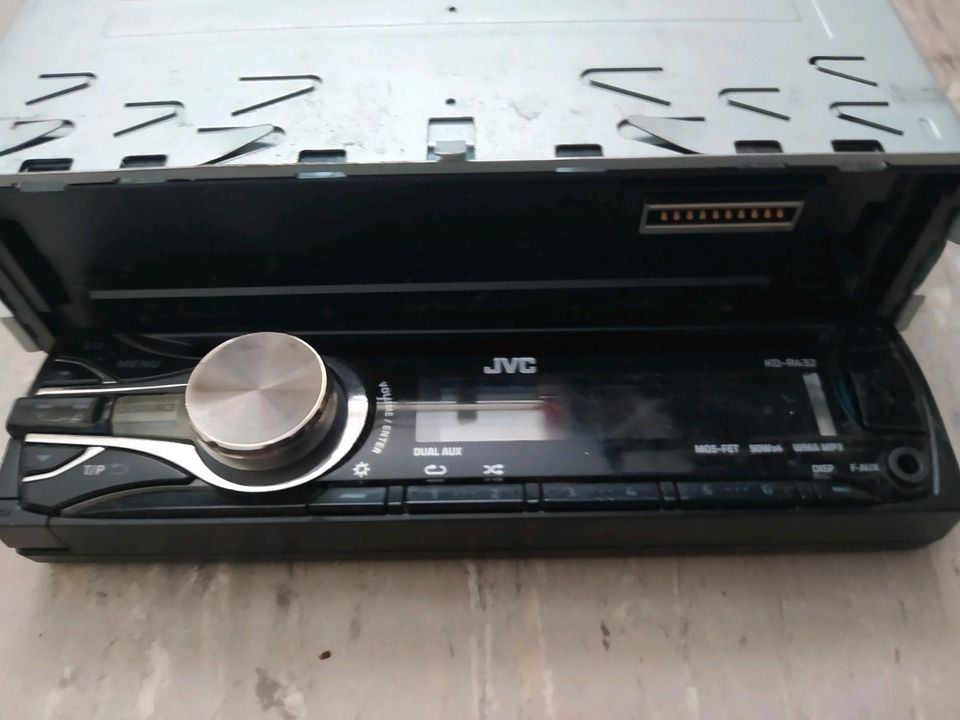 JVC Autoradio in Celle