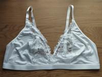 Spitzen BH weiß Gr. 4XL (46/48) C-Körbchen NEU Nordrhein-Westfalen - Gütersloh Vorschau