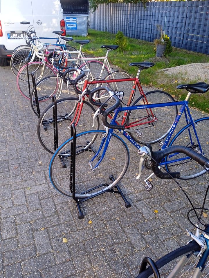 Rennrad Rad Fahrrad  Posten in Ostrhauderfehn