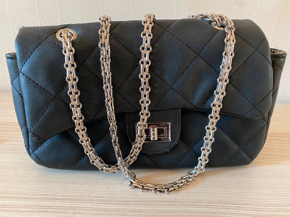 Valentino Mango Micheal Kors Catherine Mailanden Tasche Bag purse in Düsseldorf