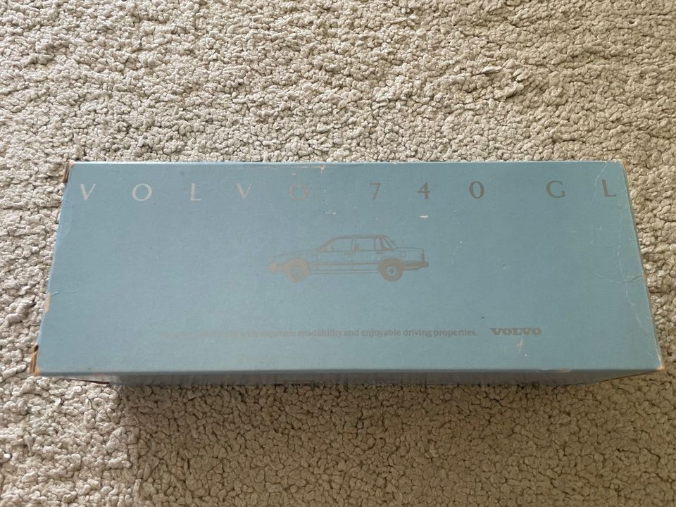 Volvo 740 GL in Box in Nortorf