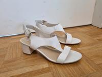 weiße Sandalen Größe 40 Wandsbek - Hamburg Marienthal Vorschau