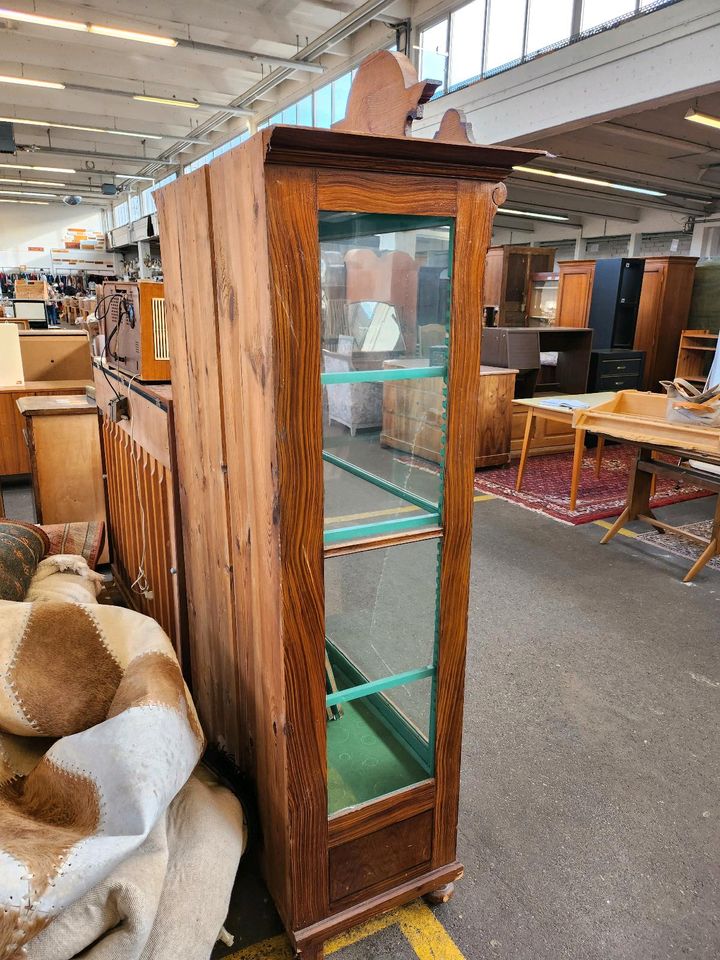 Vitrinenschrank/ Vitrine. Glas.  Antik. in Regensburg