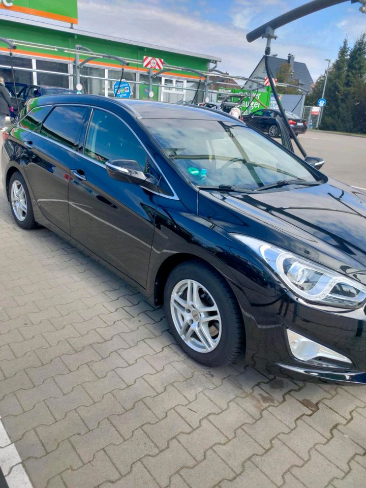 Hyundai I40 zum Verkauf in Bielefeld