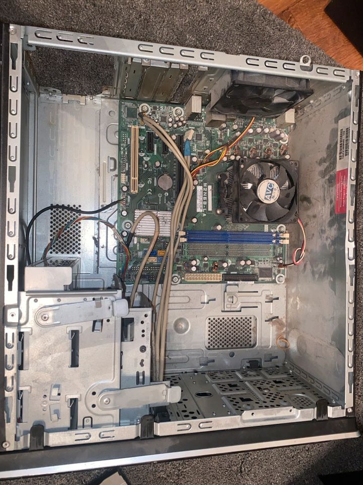 2 alte pc mit teile in Recklinghausen