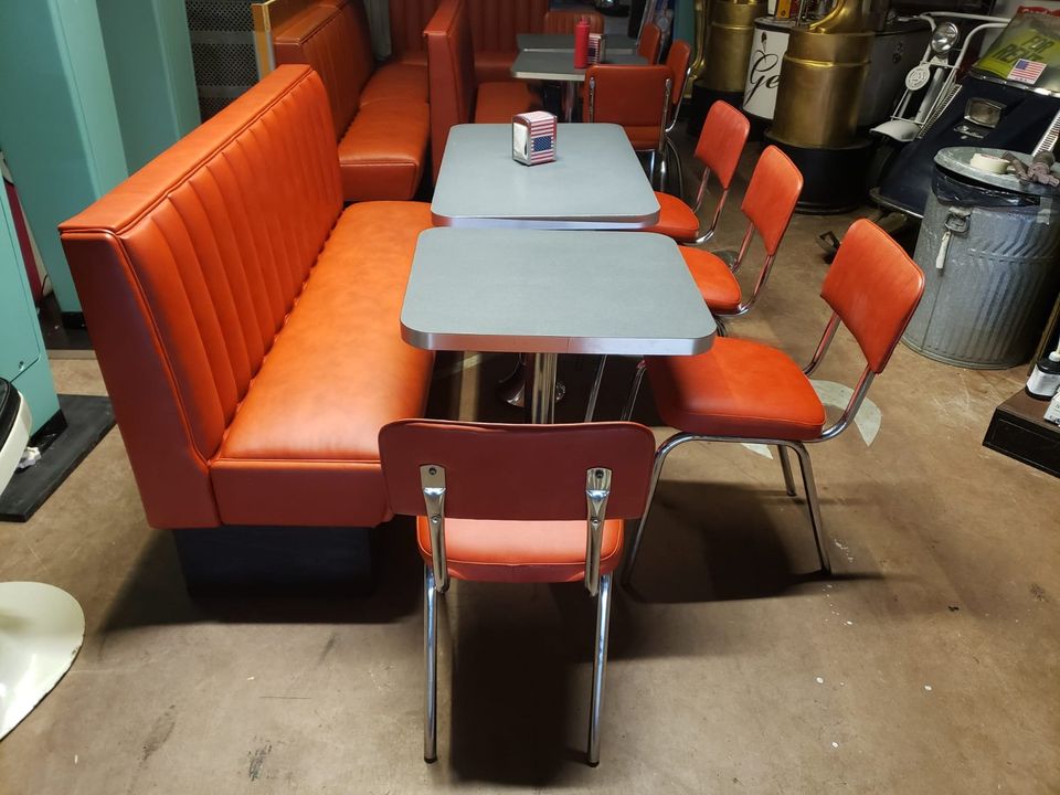 Dinermöbel Dinerbank Sitzgruppe Stuhl Tische in Viersen