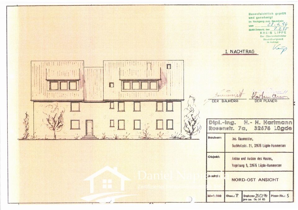 Lukratives Mehrfamilienhaus, teilsaniert und  einem zusätzlichen Baugrundstück in Lügde in Lügde