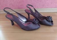 Laura Ashley Sling Pumps taupe Gr.38 Neu Sachsen - Markranstädt Vorschau