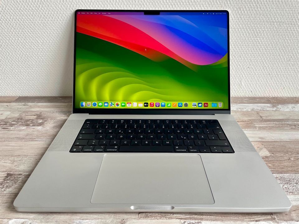 MacBook Pro 16 zoll 2023 M2 Pro 1TB NEU in Ulm