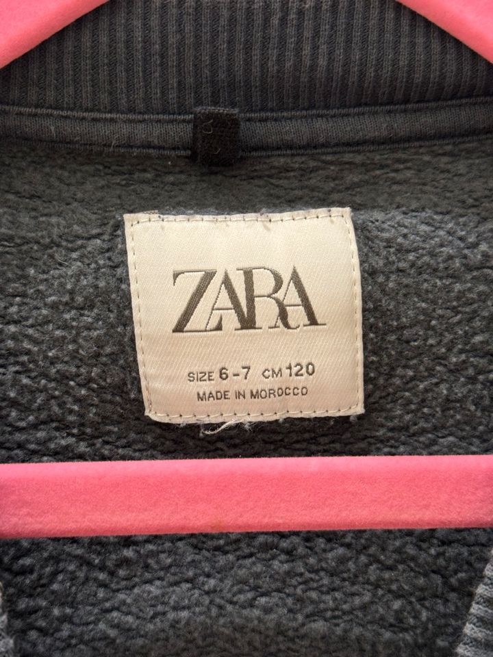 Zara Mädchen Pullover 6-7Y/120cm in Kornwestheim