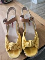 Prada Sandalen Größe 38 Baden-Württemberg - Waiblingen Vorschau
