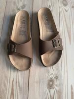 Leder Latschen, Hausschuhe, Sandalen, wie Birkenstock, 39, braun Kiel - Mitte Vorschau
