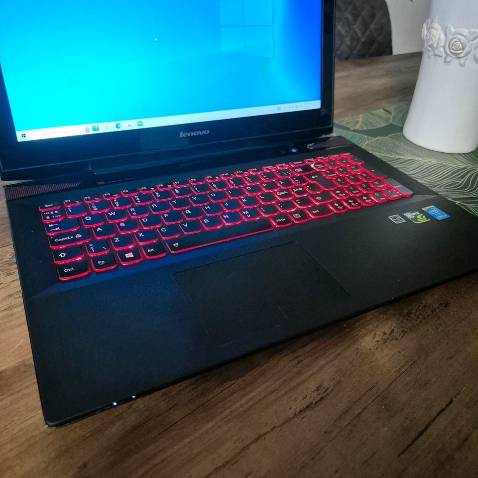 Lenovo Gaming i5--16gb--128gb Laptop in Freising