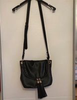 schwarze kleine Handtasche, Damentasche, Herrentasche, Knopf Niedersachsen - Rastede Vorschau