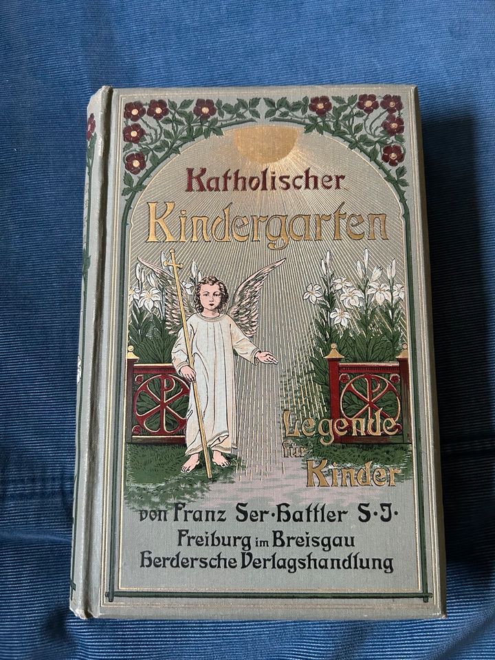 Buch „Katholischer Kindergarten“  oder Legende für Kinder in Krefeld