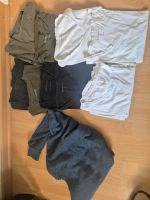 Bekleidungspaket Herren Gr. S / 9x T-Shirts ✅️ 2 Pullover ✅️ Innenstadt - Köln Altstadt Vorschau