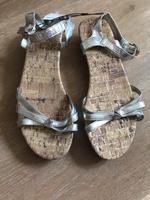 Damen Sandalen Keilabsatz Kork 38 H&M silber pink NEU Bayern - Landshut Vorschau